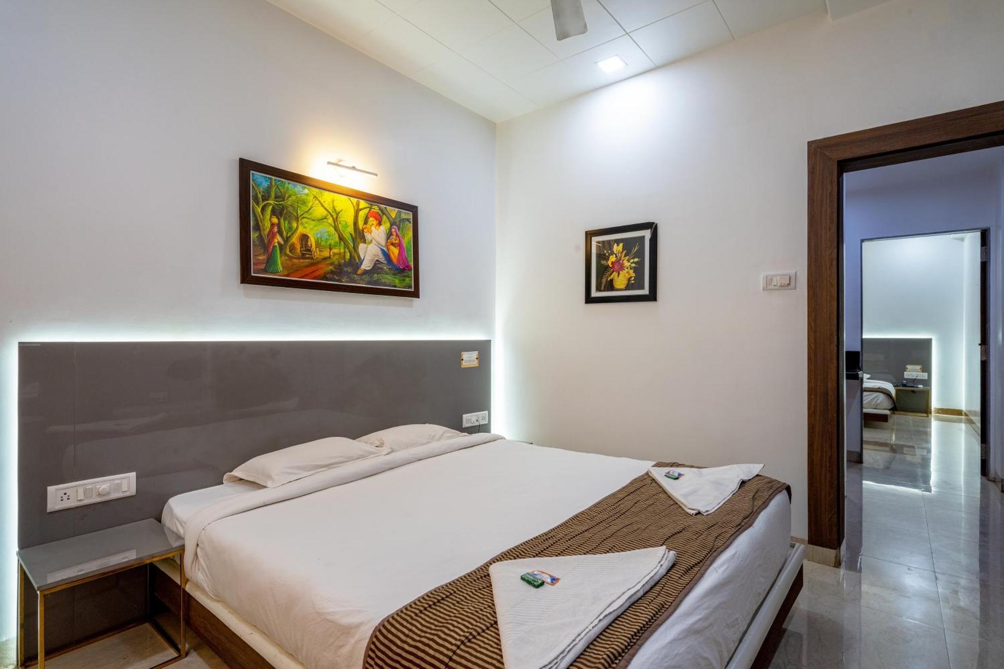 Hotel Darshan Executive Tuljapur Экстерьер фото
