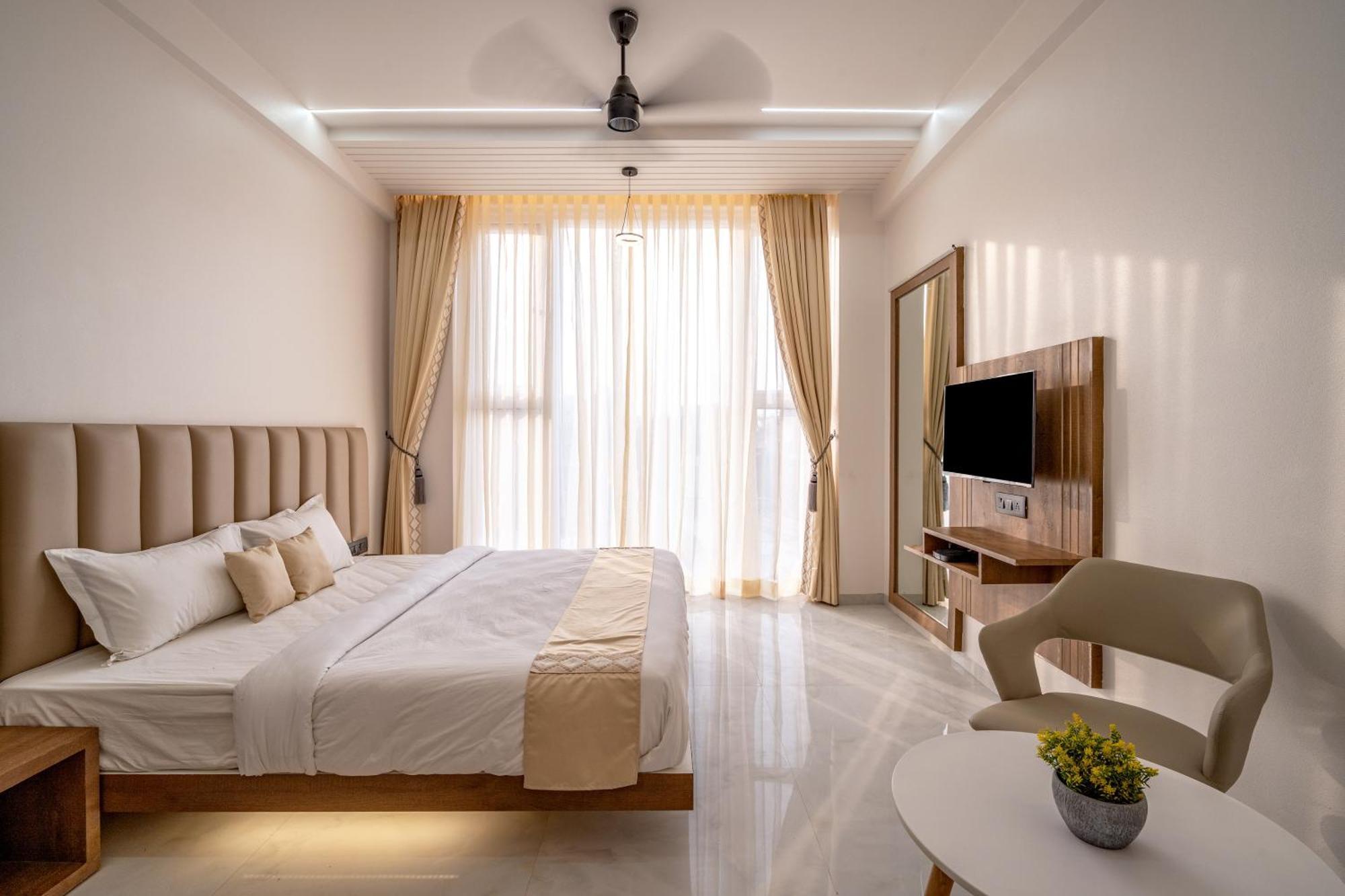 Hotel Darshan Executive Tuljapur Экстерьер фото
