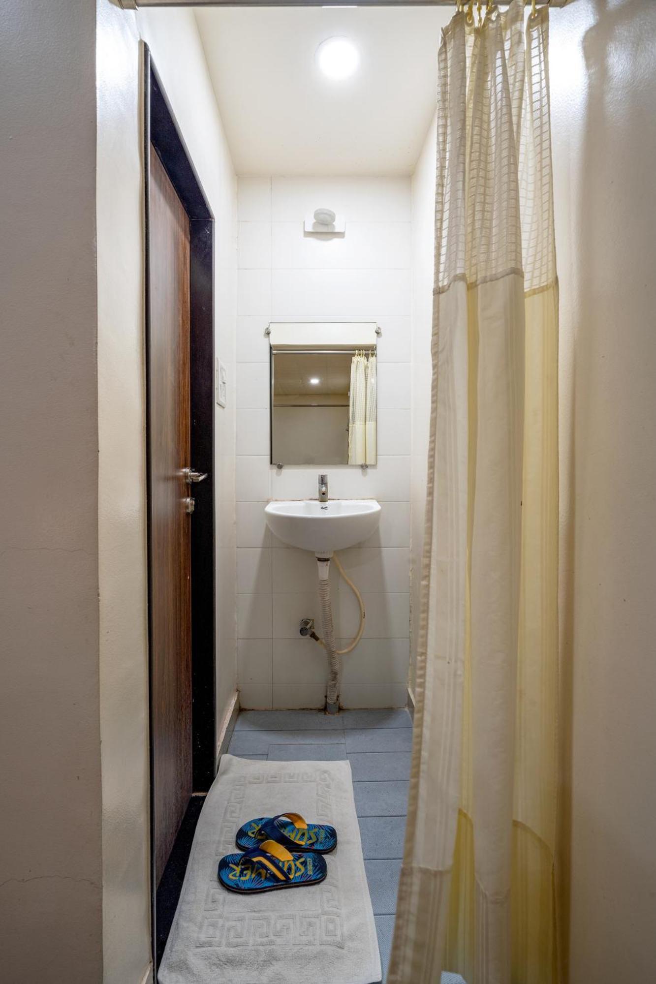 Hotel Darshan Executive Tuljapur Экстерьер фото