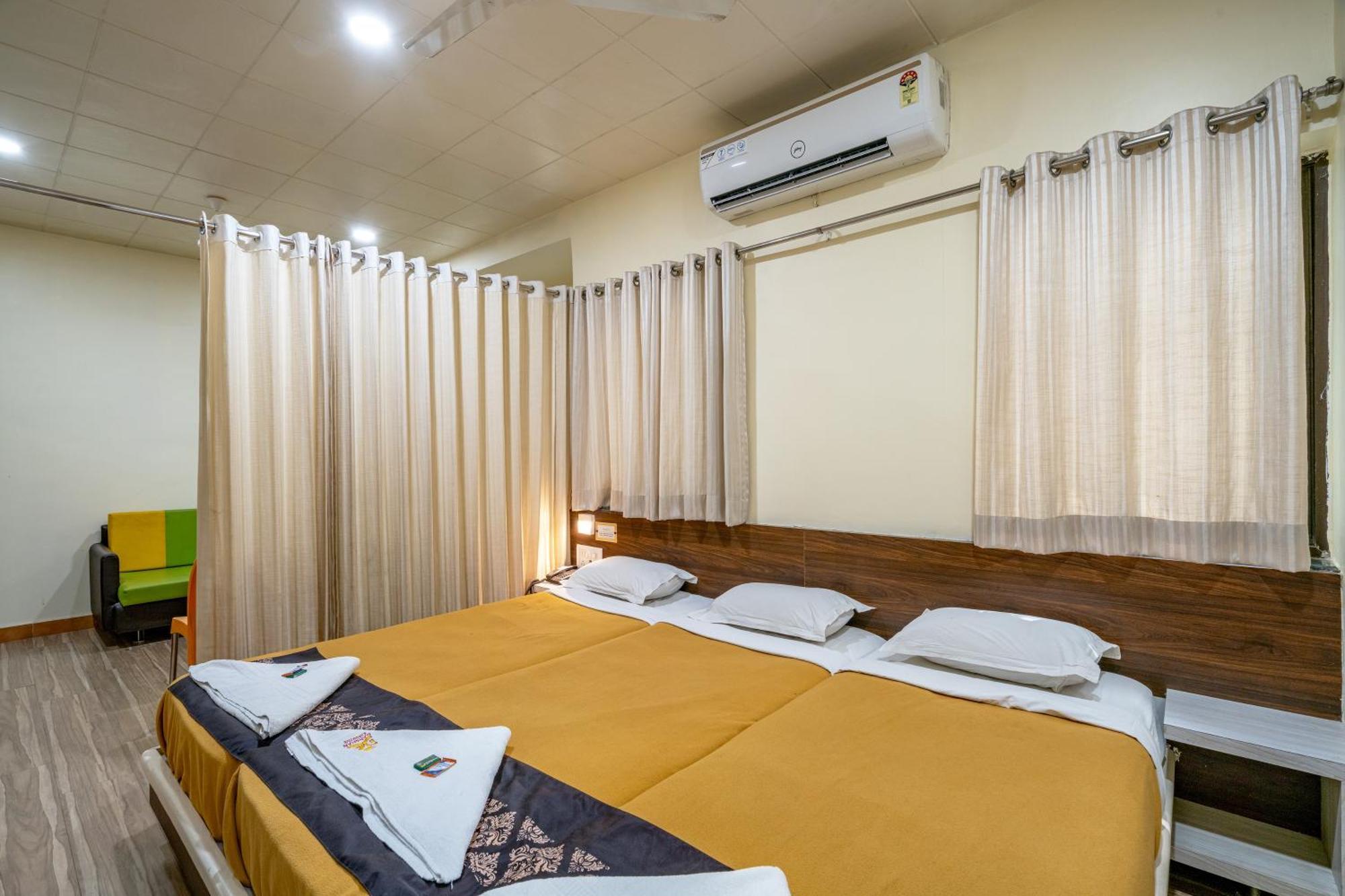 Hotel Darshan Executive Tuljapur Экстерьер фото